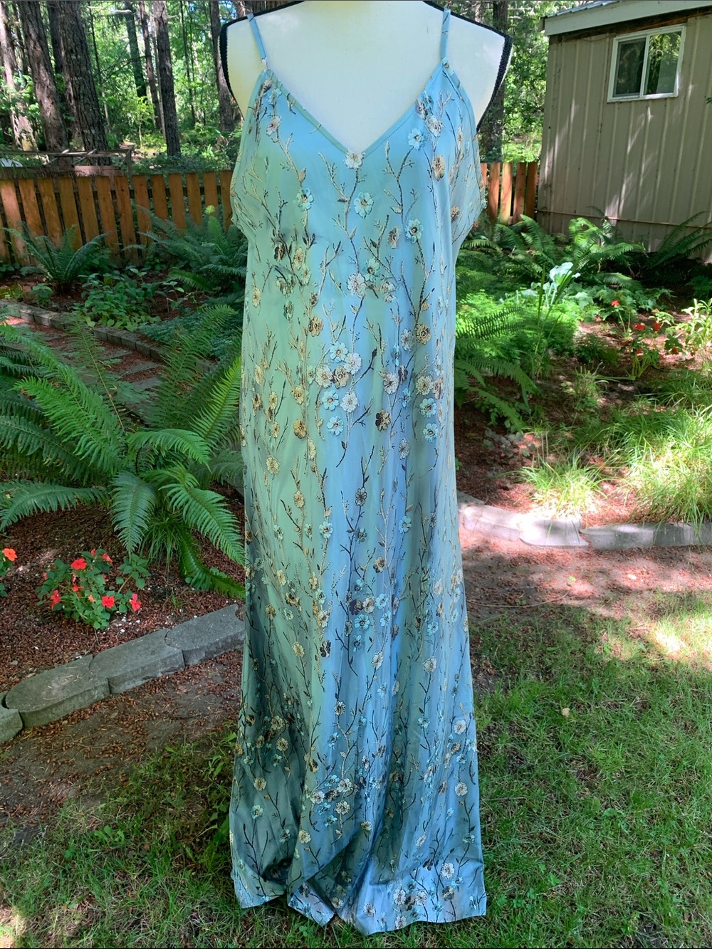 Source Unknown Light Blue Floral Maxi Dress